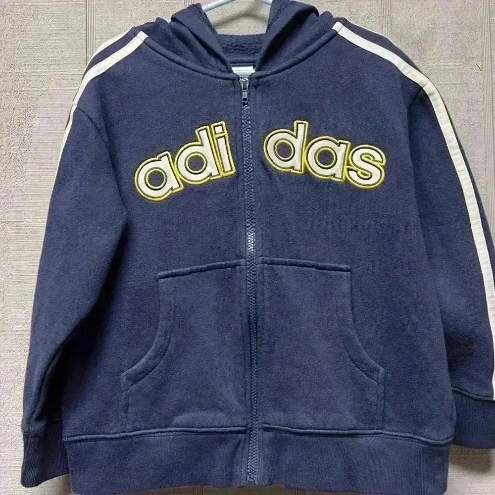Adidas Girls Navy Blue Zip Up Hooded Jacket Size 5